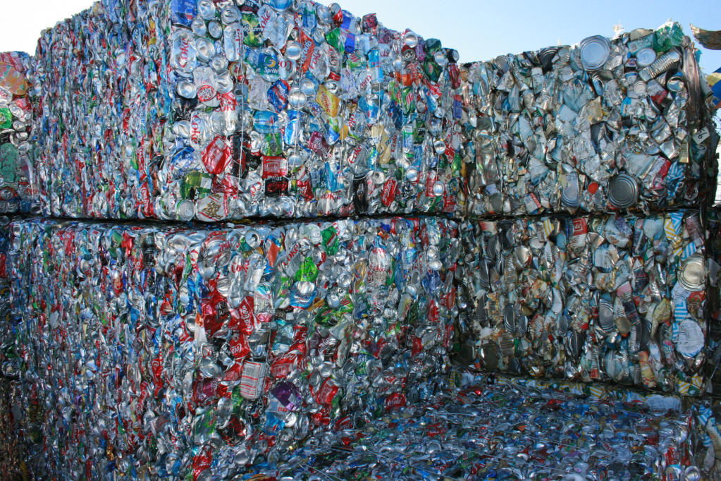 botellas-recicladas-noruega-eficiente-para-cuidar-el-medio-ambiente